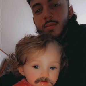 Meet your Posher, Christian